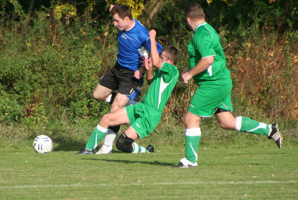 Cicha Woda - Dąb 3:1