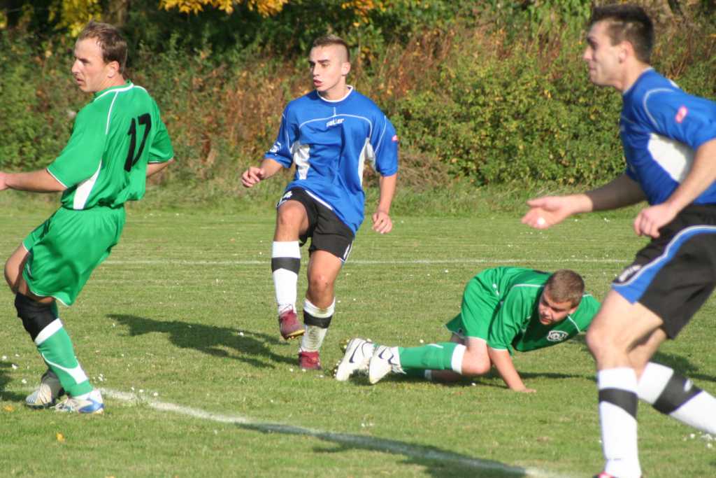 Cicha Woda - Dąb 3:1