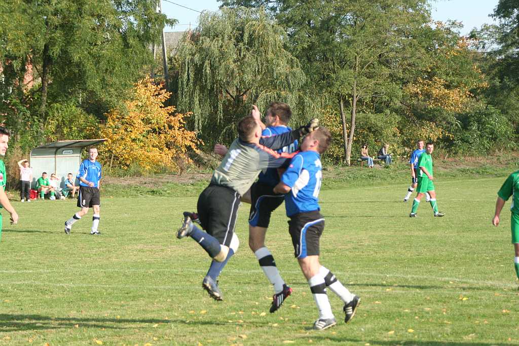 Cicha Woda - Dąb 3:1