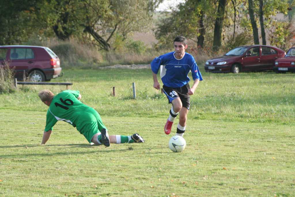 Cicha Woda - Dąb 3:1