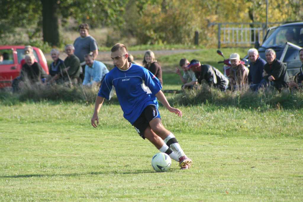 Cicha Woda - Dąb 3:1