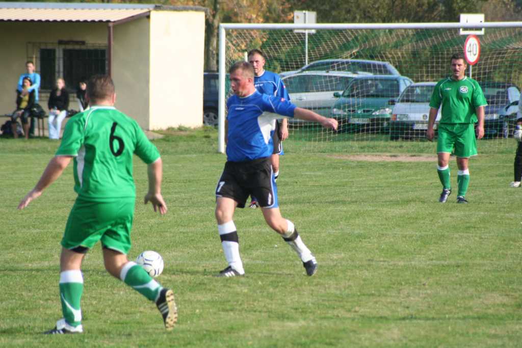 Cicha Woda - Dąb 3:1