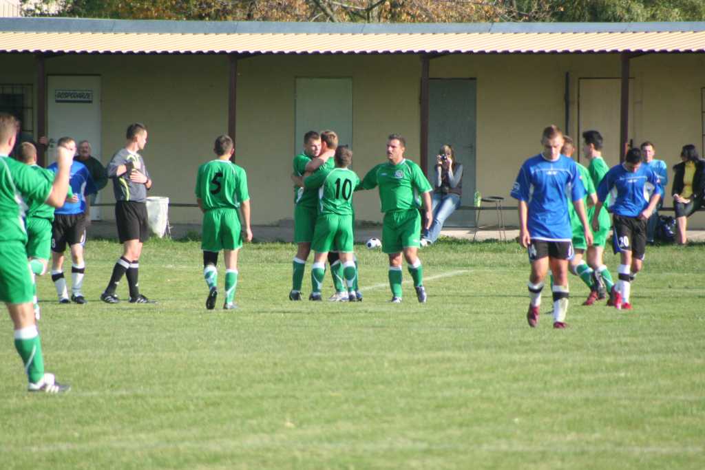 Cicha Woda - Dąb 3:1