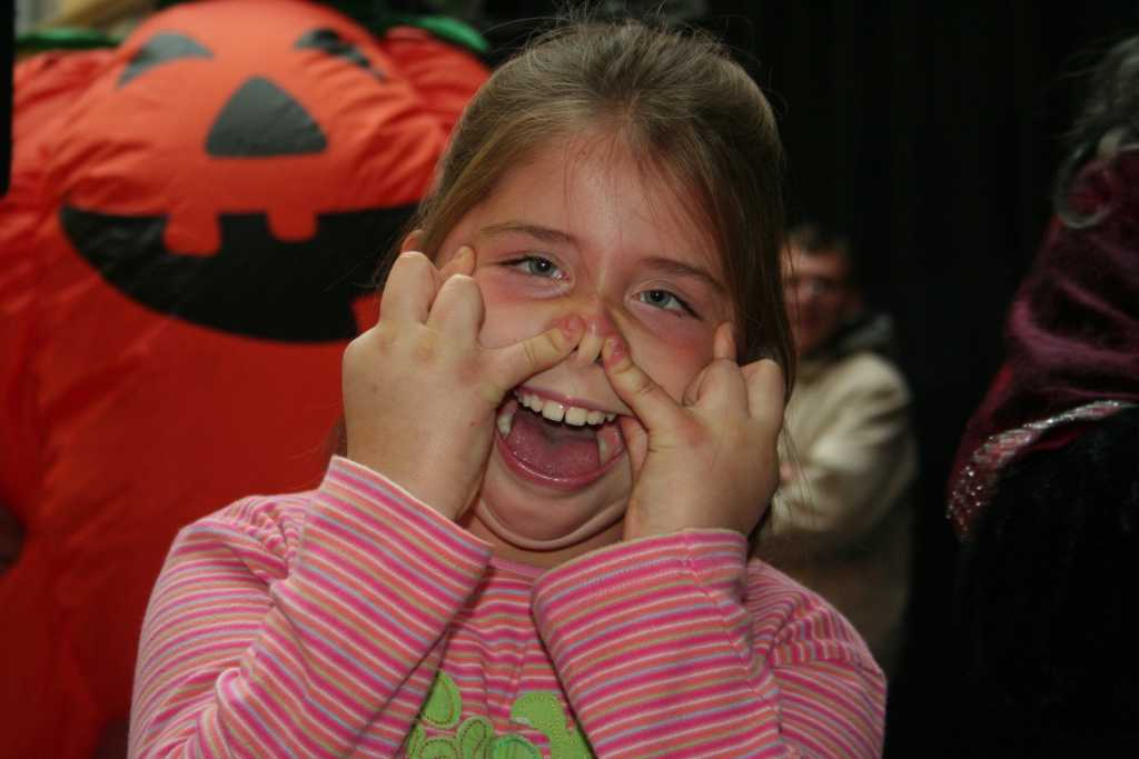 HALLOWEEN SHOW