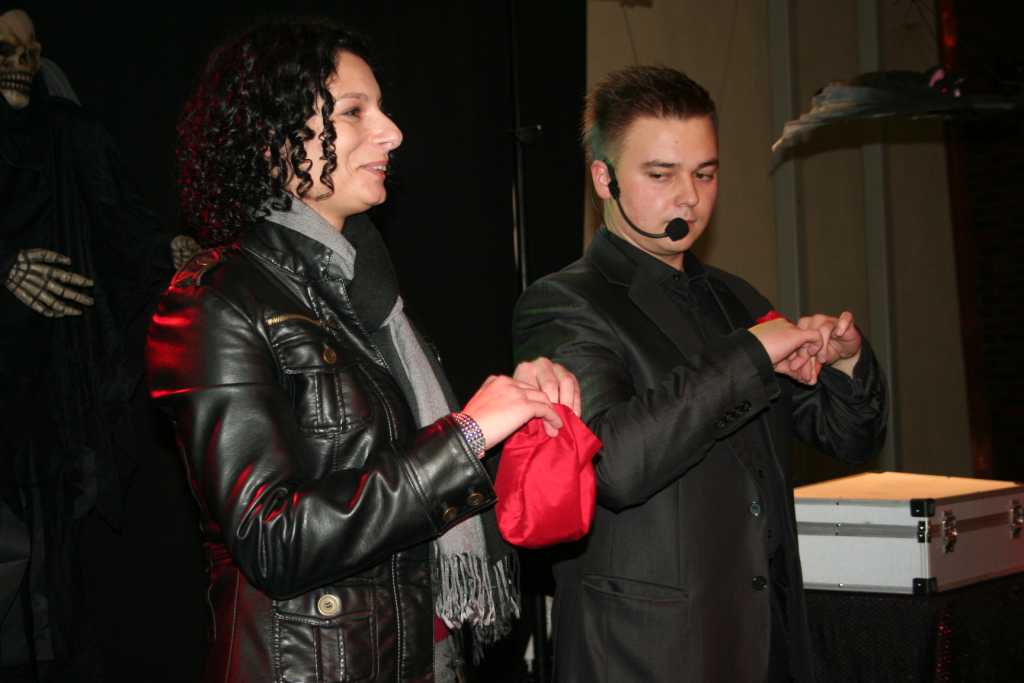 HALLOWEEN SHOW