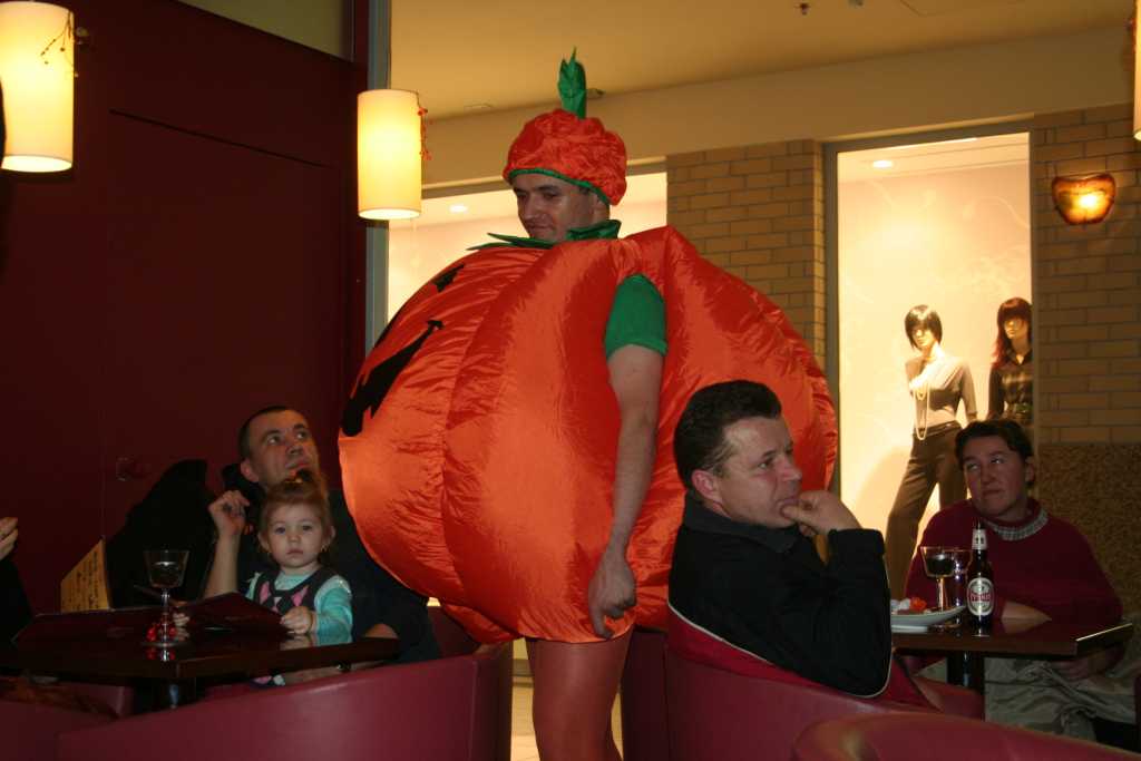 HALLOWEEN SHOW