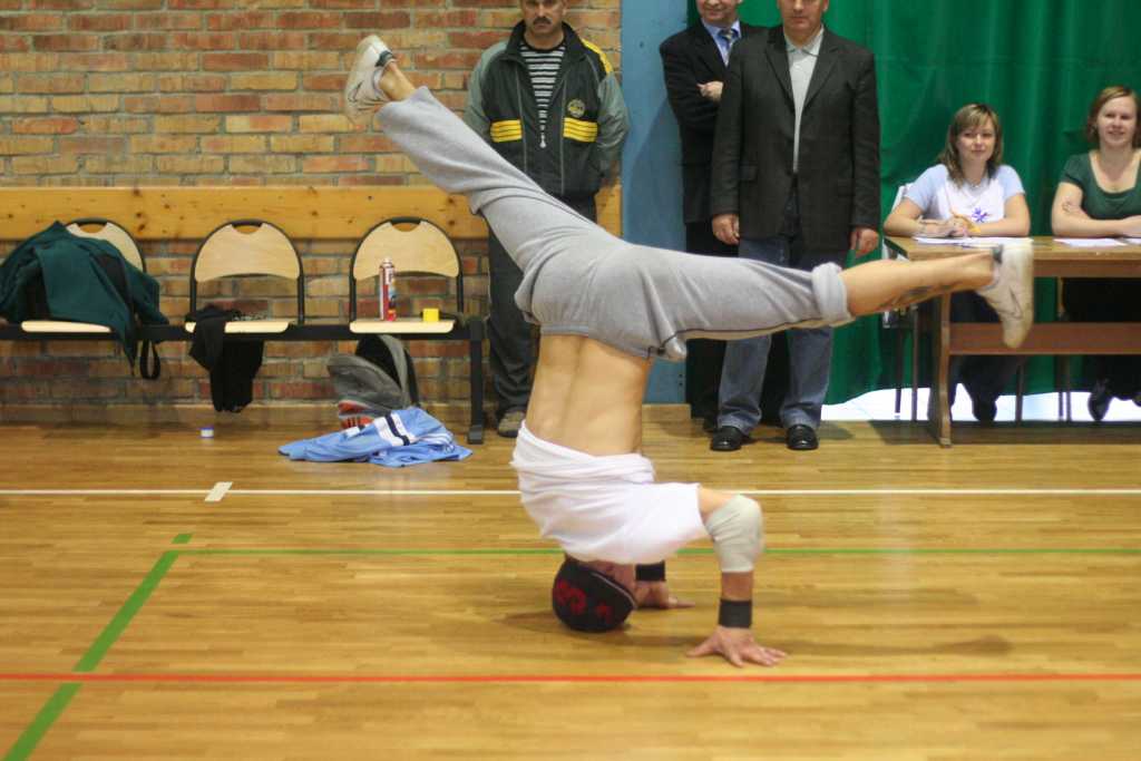 Basket z faworkami i raperem