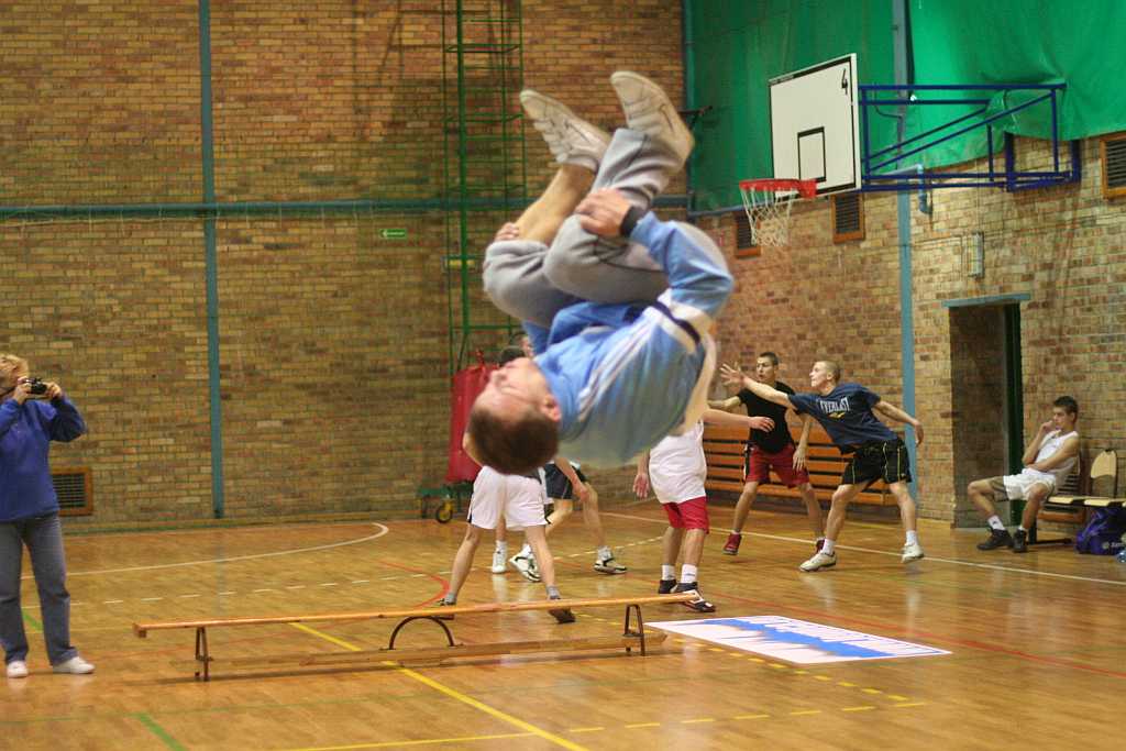 Basket z faworkami i raperem