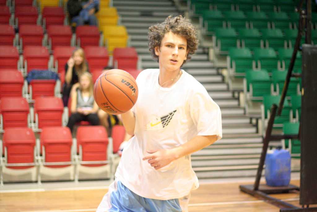 Basket z faworkami i raperem