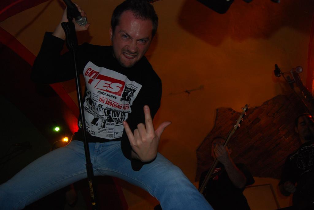 Snake Charmer i  Viafora.