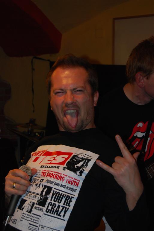 Snake Charmer i  Viafora.