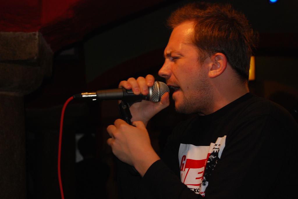 Snake Charmer i  Viafora.