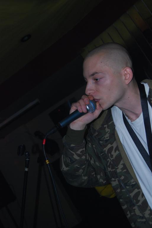Pezet w klubie Furia.