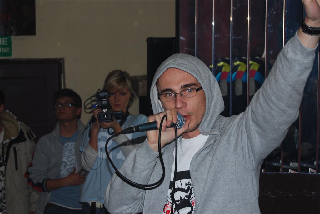 Pezet w klubie Furia.