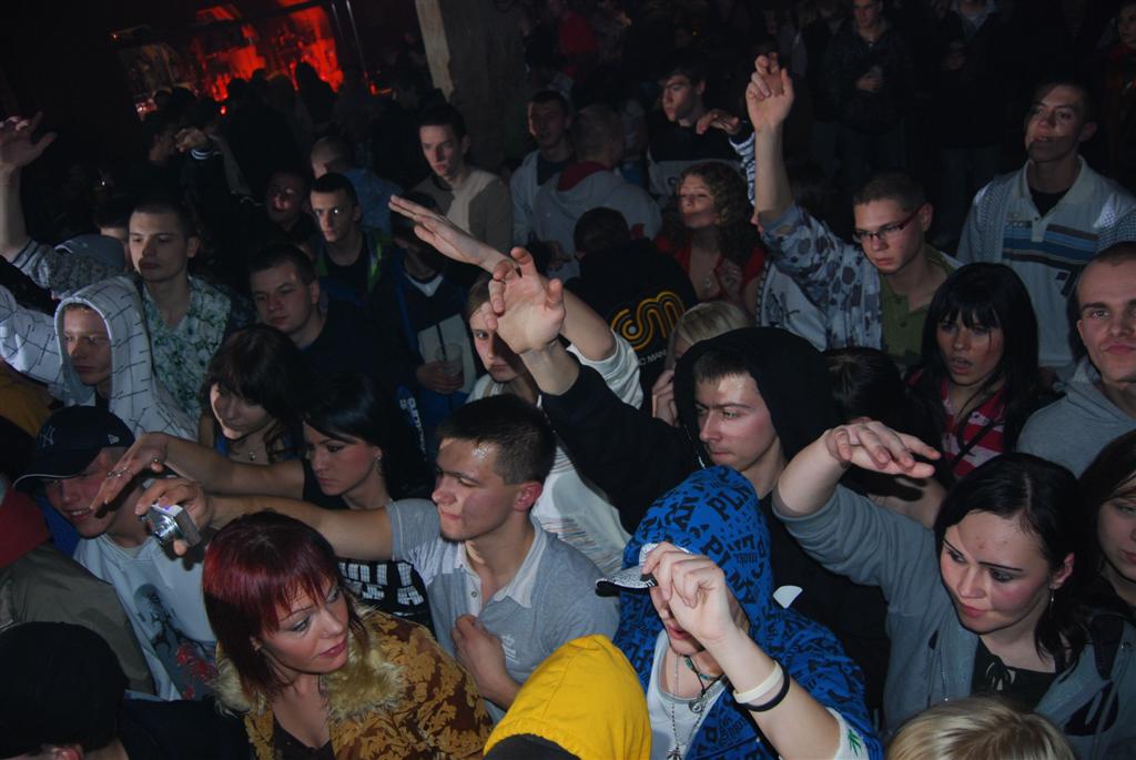 Pezet w klubie Furia.