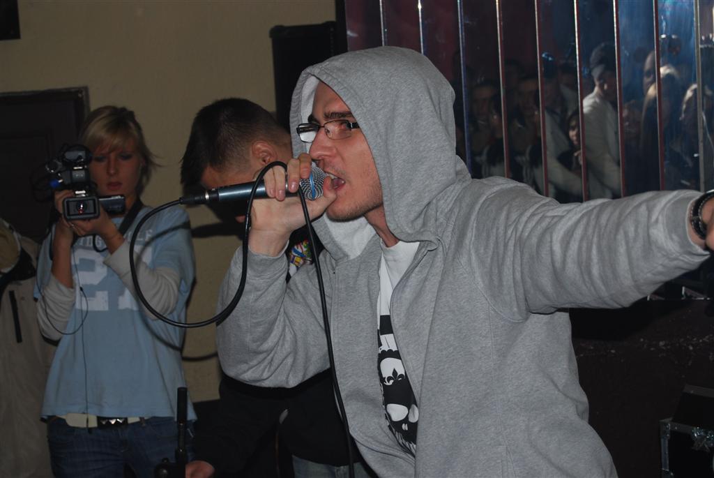 Pezet w klubie Furia.