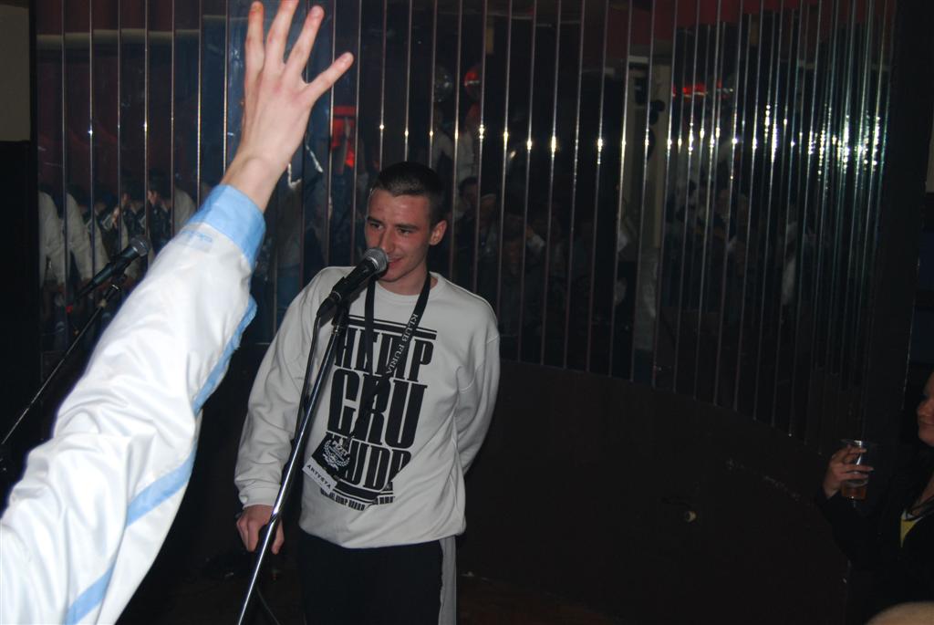 Pezet w klubie Furia.