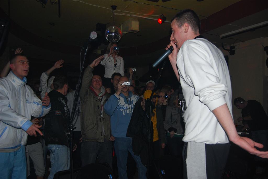 Pezet w klubie Furia.