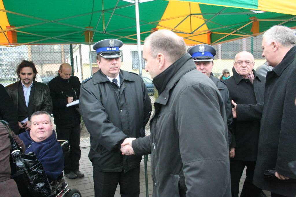 Orlik wystartował - politycy odlecieli