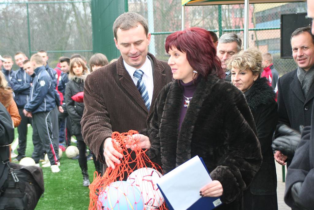 Orlik wystartował - politycy odlecieli