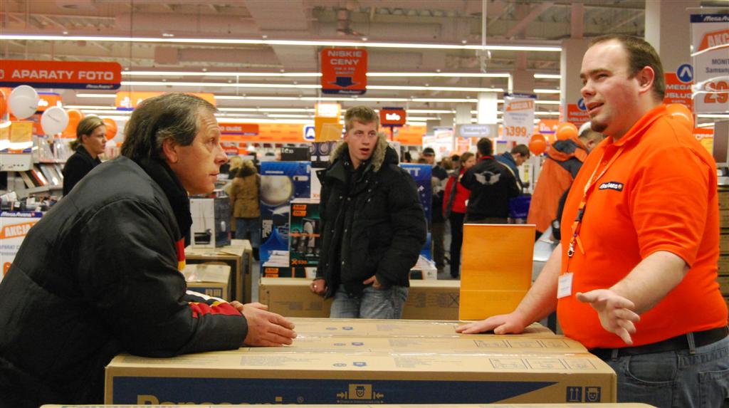 Mega otwarcie w kolorze pomarańczy