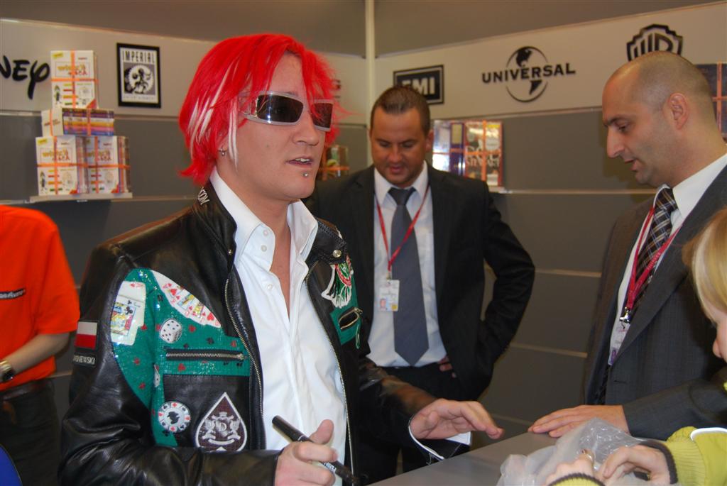 Mega otwarcie w kolorze pomarańczy