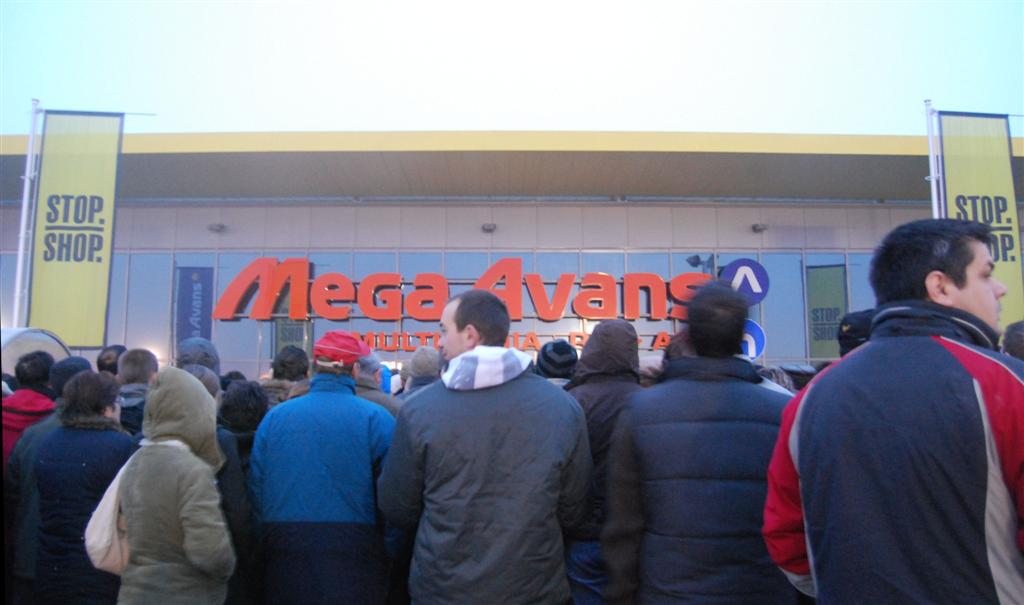 Mega otwarcie w kolorze pomarańczy