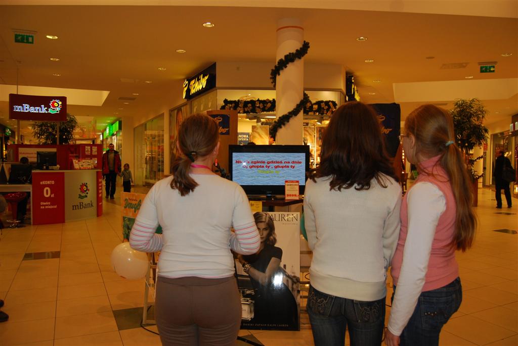 Młodzieżowe karaoke w galerii Ferio