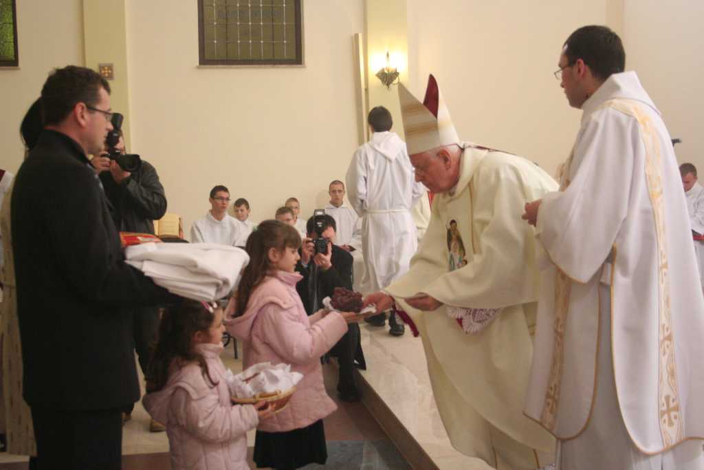 Konsekracja kościoła p.w. Świętej Rodziny