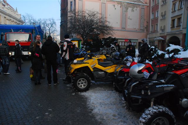 WOŚP LEGNICA RYNEK cz. 1
