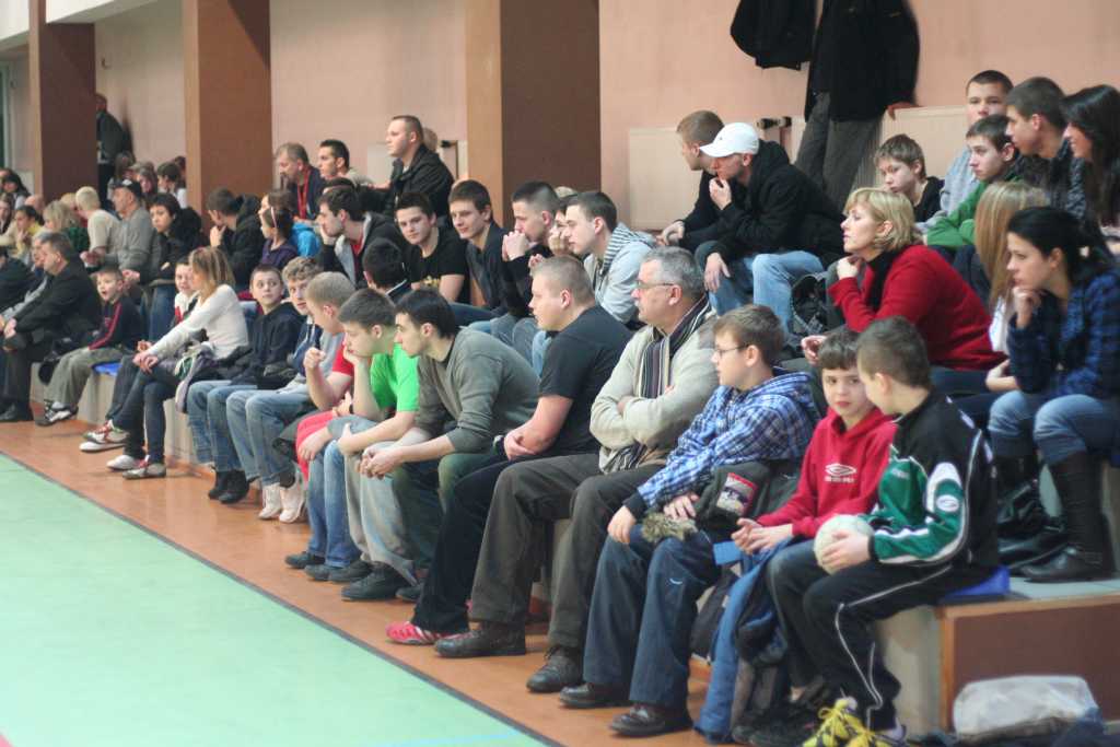 Dziewiątka lepsza w derbach
