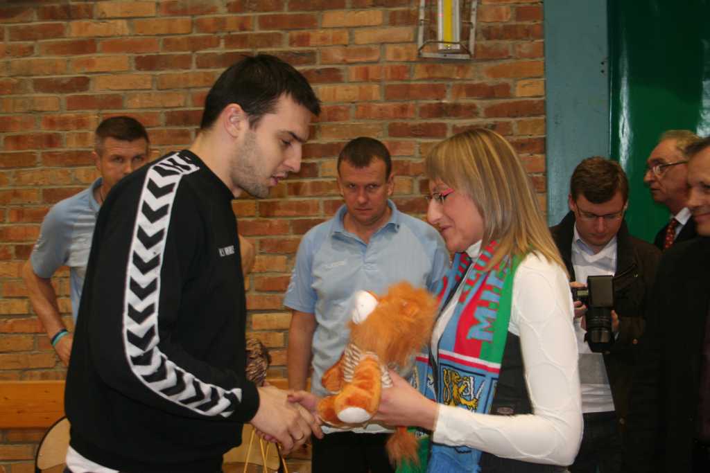 Piłkarze ręczni Miedzi pokazali charakter