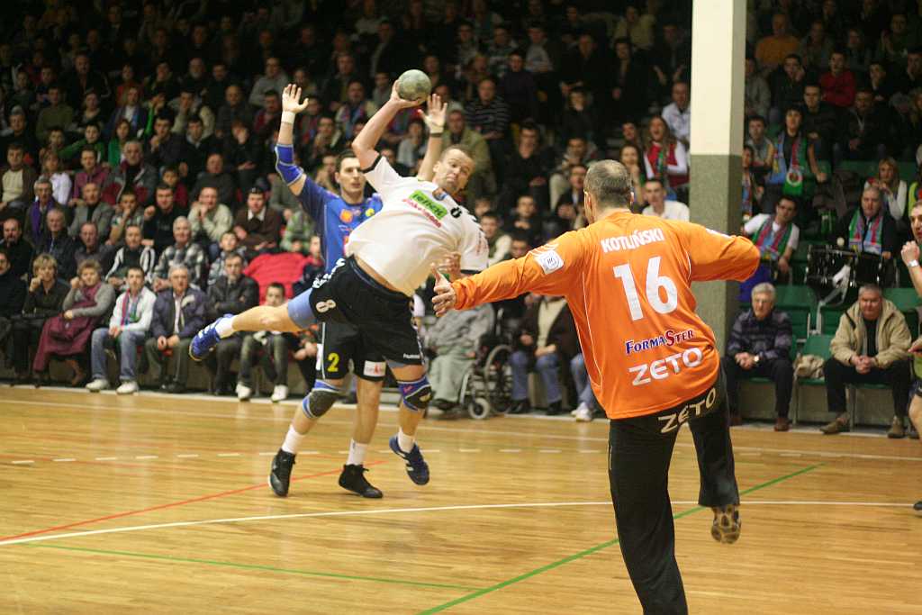 Piłkarze ręczni Miedzi pokazali charakter