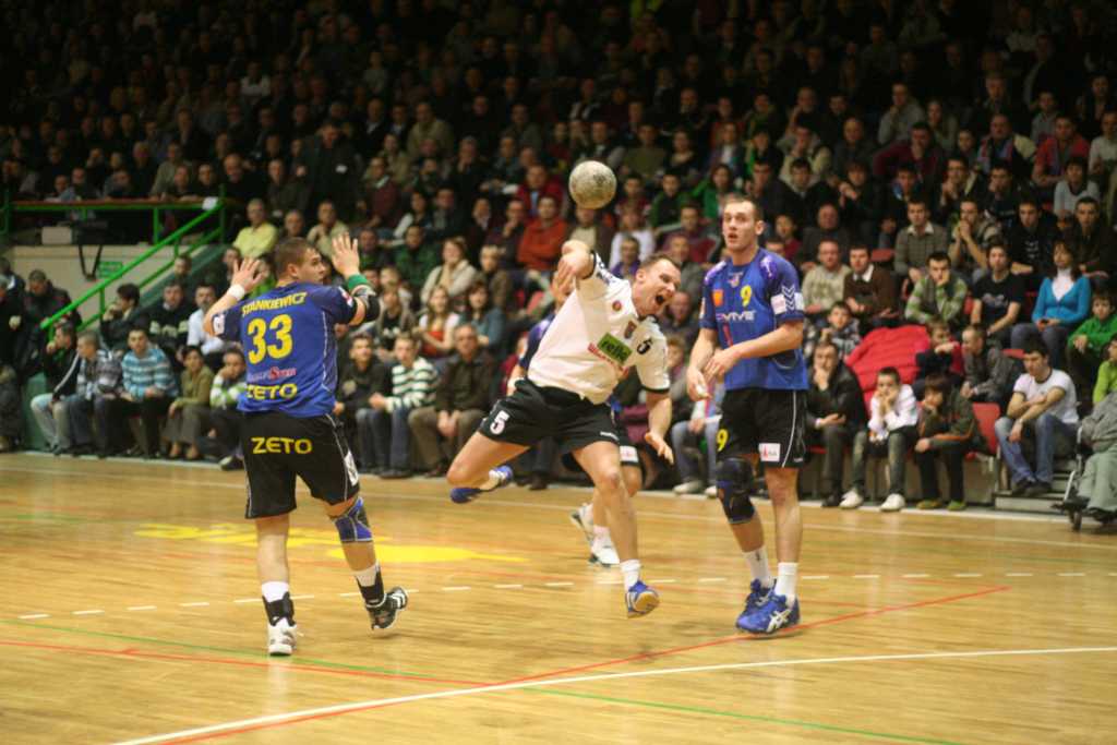 Piłkarze ręczni Miedzi pokazali charakter