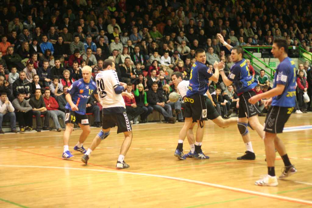 Piłkarze ręczni Miedzi pokazali charakter