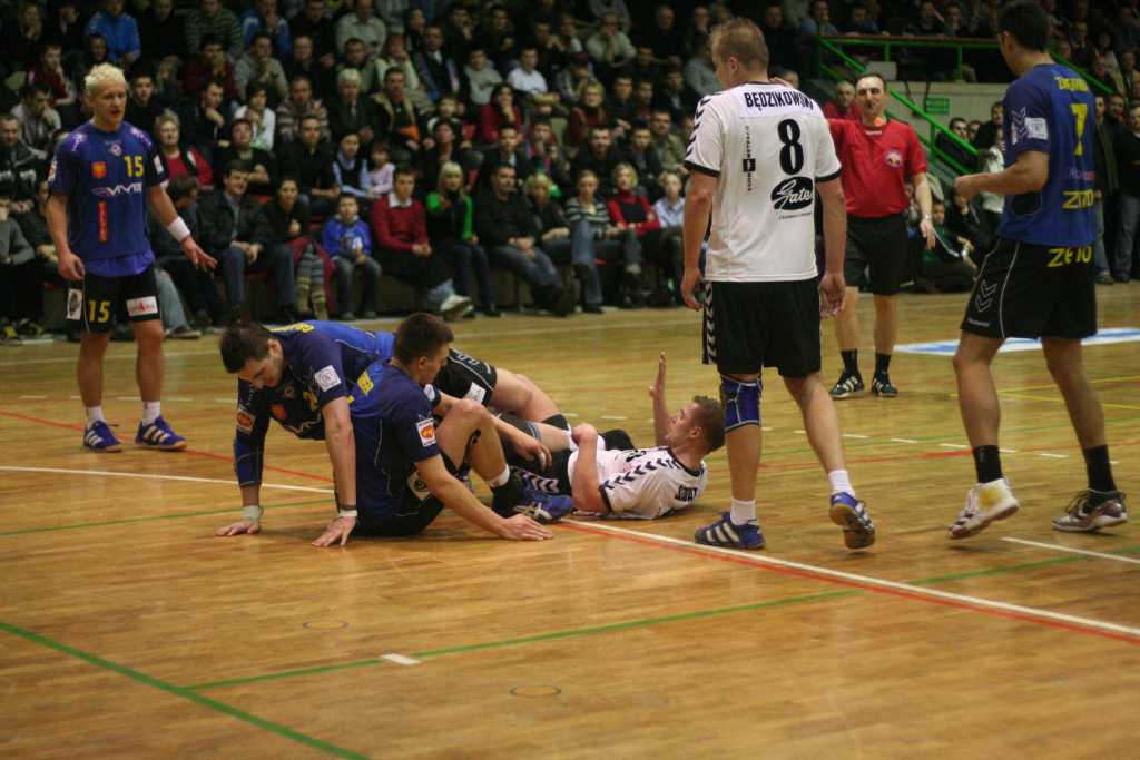 Piłkarze ręczni Miedzi pokazali charakter