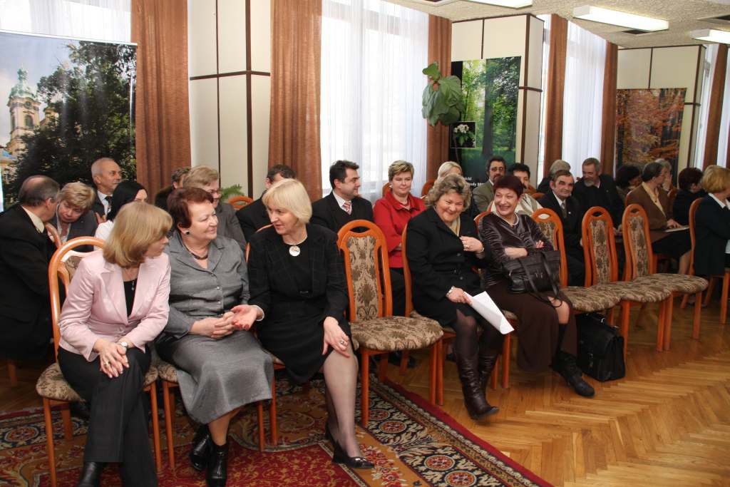 Odznaczyli powiatowych urzędników 

