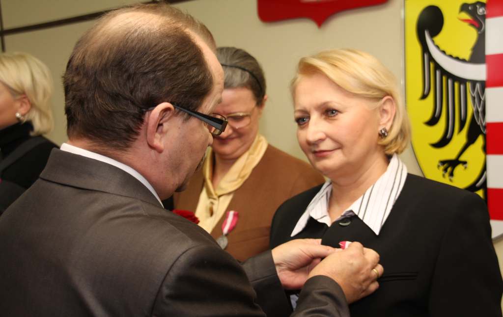 Odznaczyli powiatowych urzędników 
