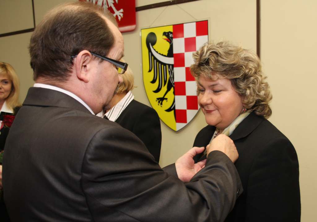 Odznaczyli powiatowych urzędników 
