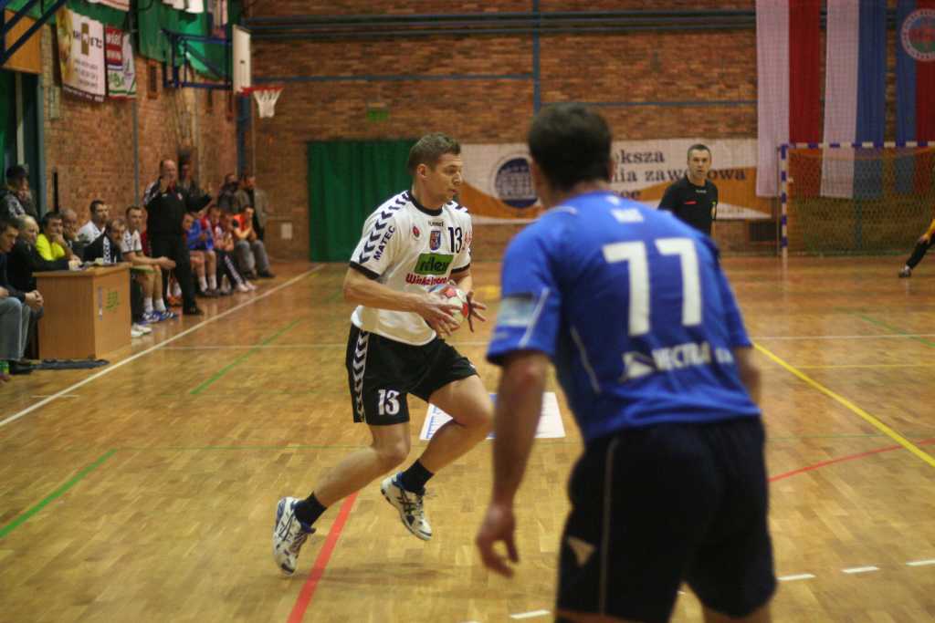 Miedź przegrała z Wisłą i sędziami