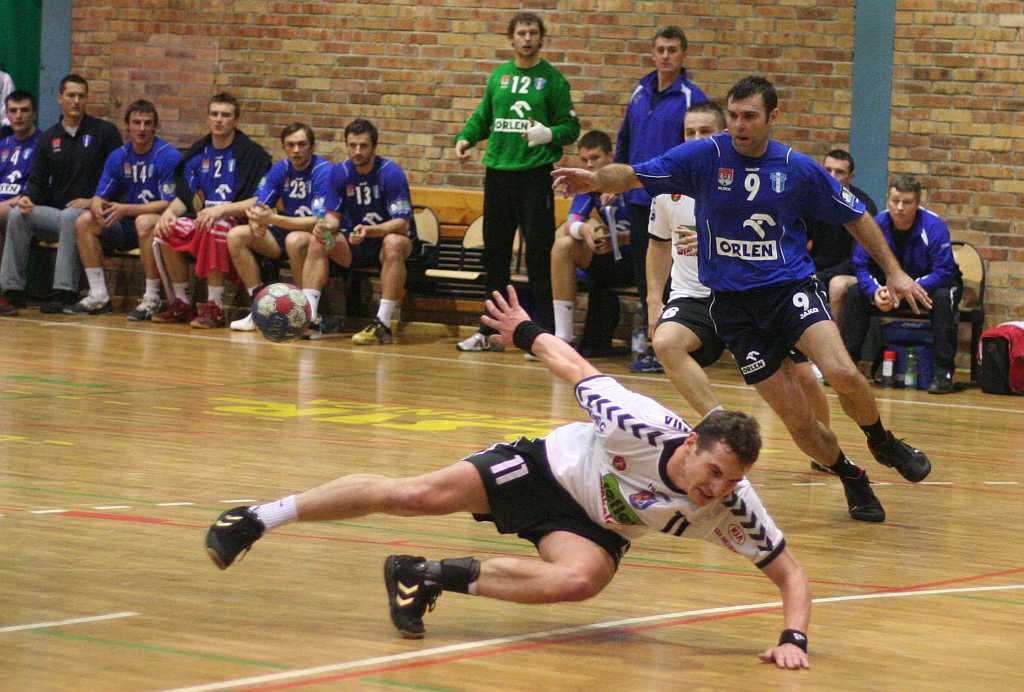 Miedź przegrała z Wisłą i sędziami