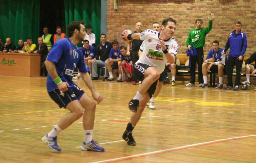 Miedź przegrała z Wisłą i sędziami