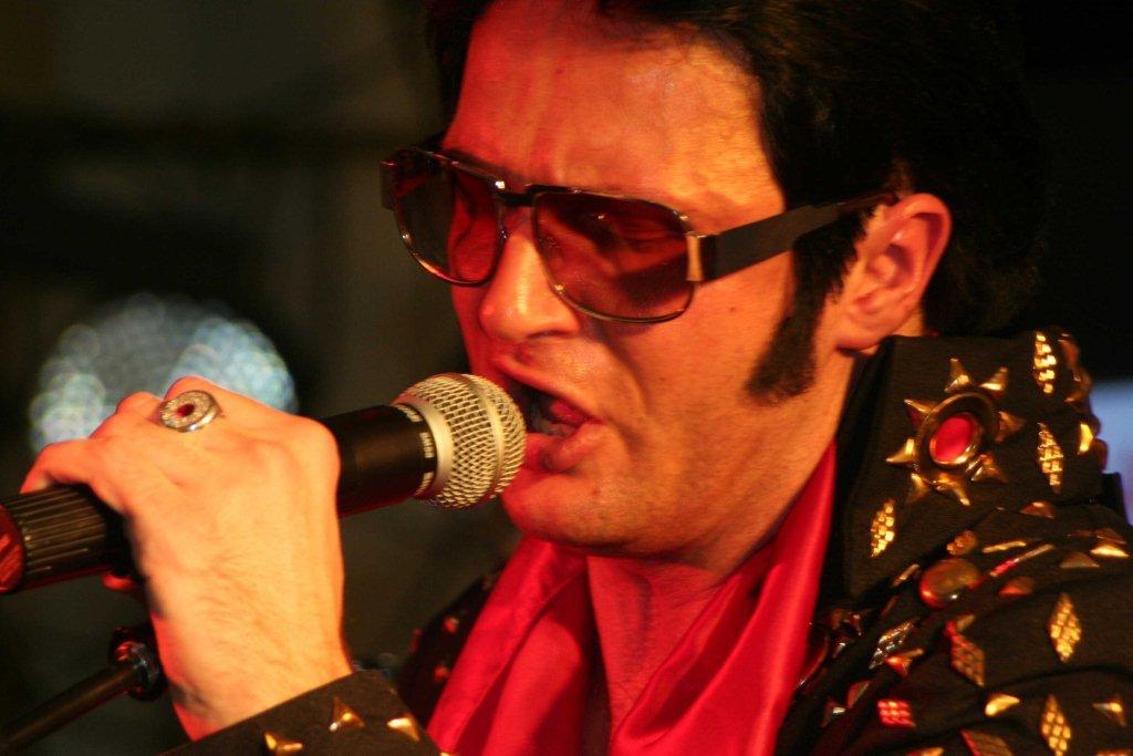 Elvis w Galerii Piastów