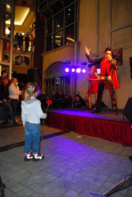 Elvis w Galerii Piastów