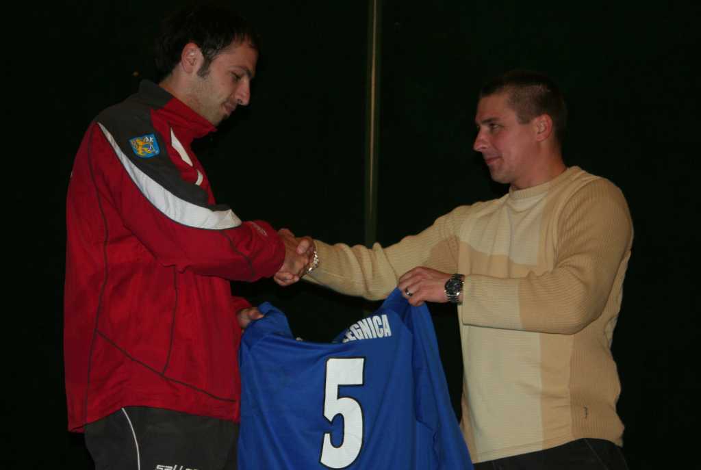 Piłkarze przegrali z Robertem Janowskim