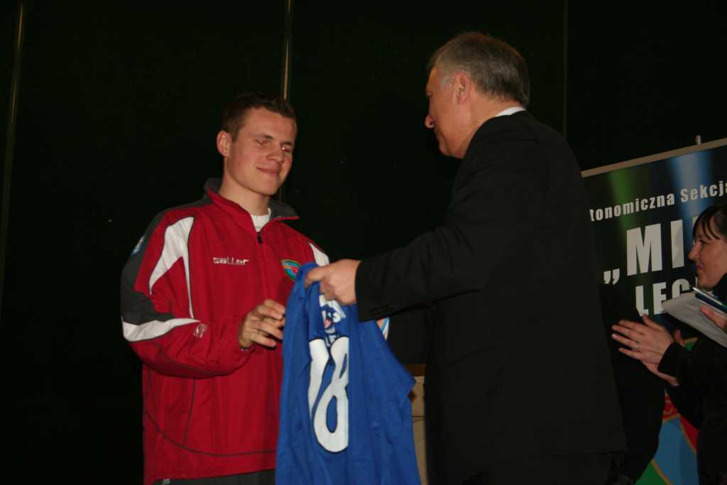 Piłkarze przegrali z Robertem Janowskim