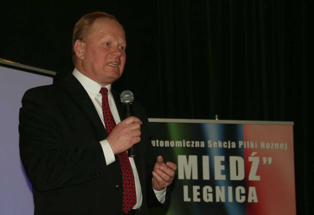 Piłkarze przegrali z Robertem Janowskim