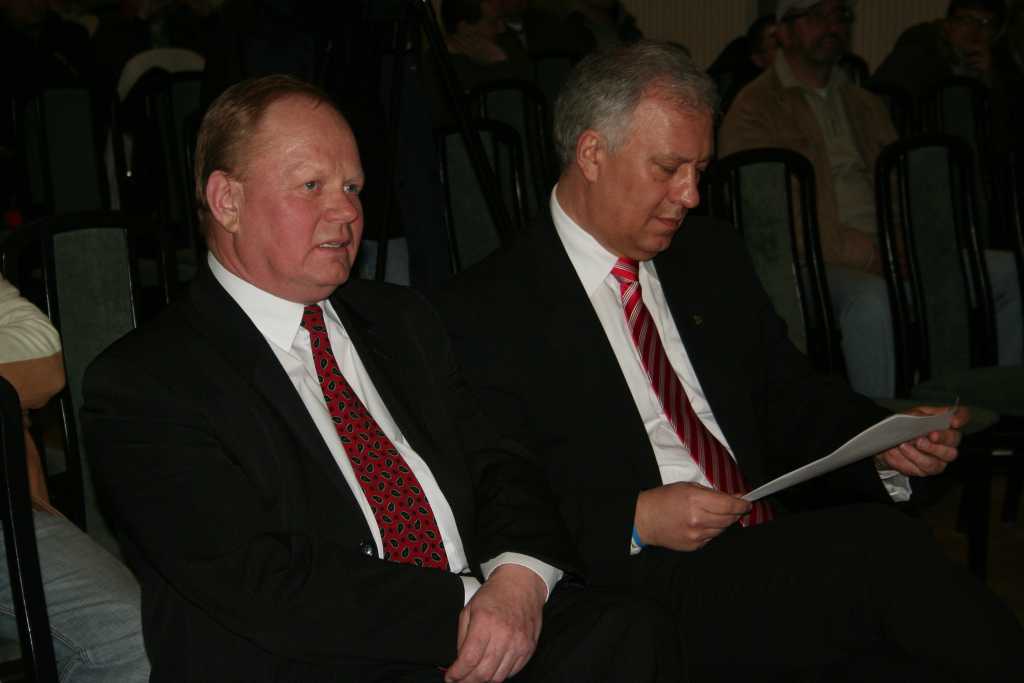 Piłkarze przegrali z Robertem Janowskim