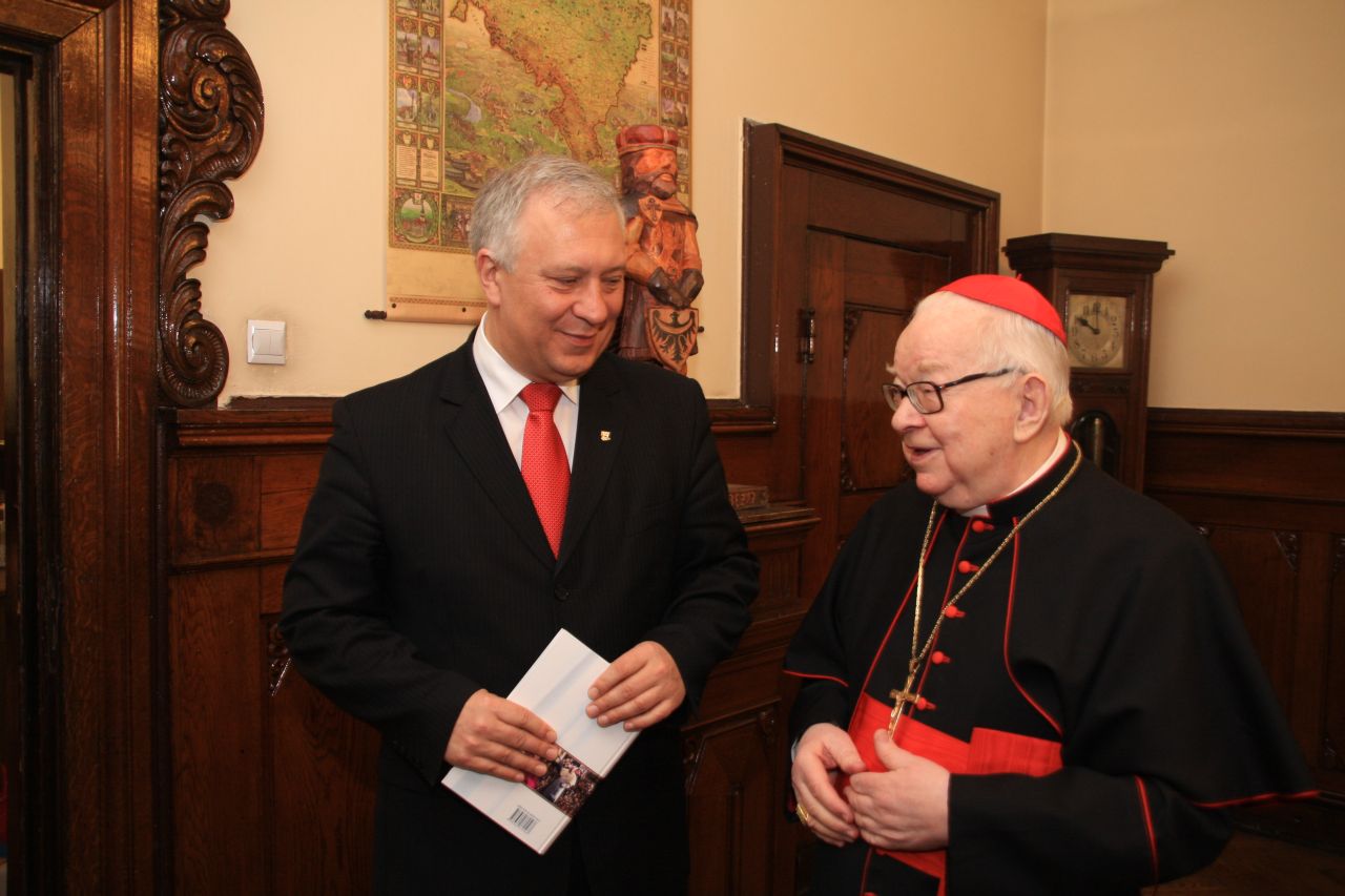 Kardynał Gulbinowicz w Energetyku