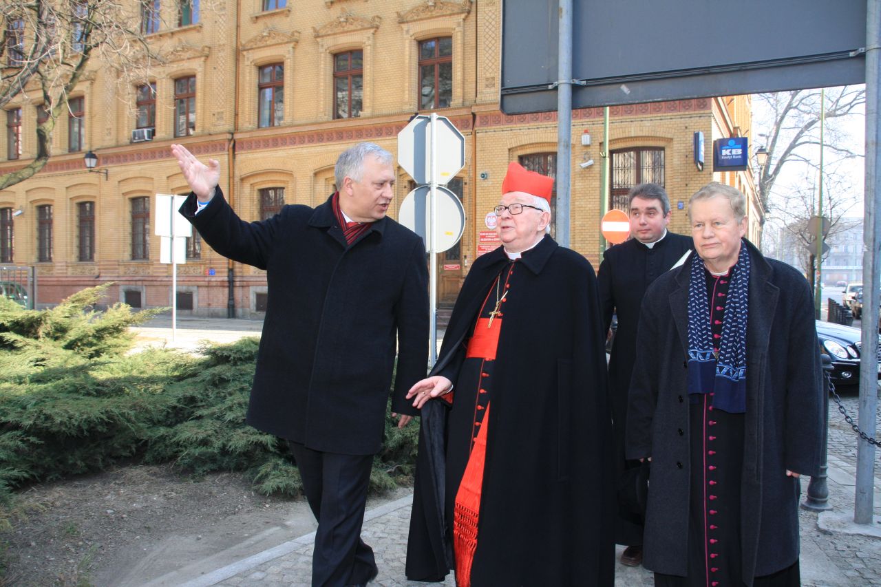 Kardynał Gulbinowicz w Energetyku
